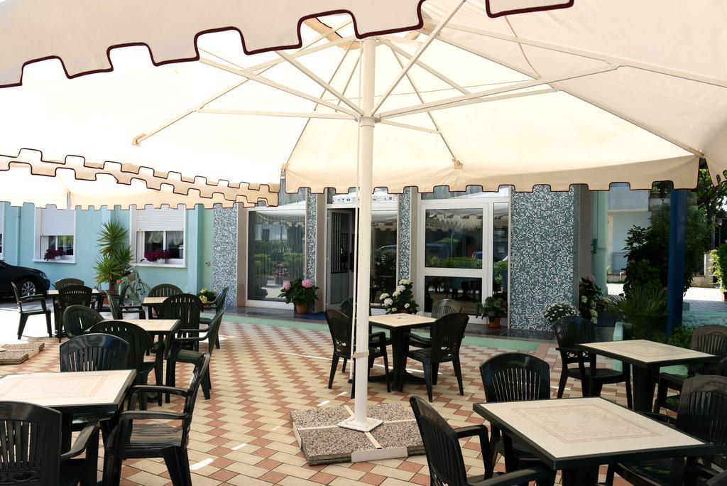 Hotel Savoia Lido di Jesolo Exteriér fotografie